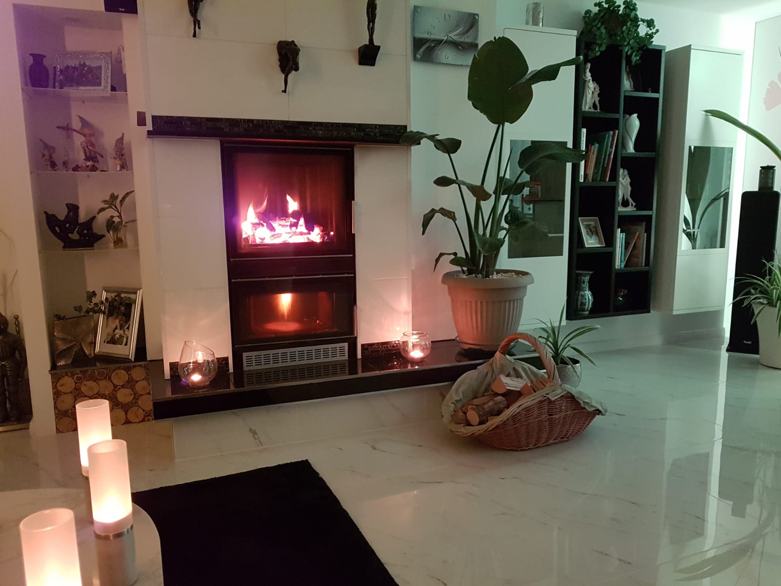 faelgázosítós kandalló működés közben